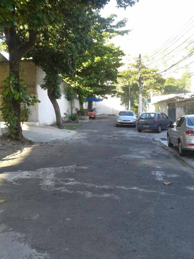 Apartamento bem localizado em condomínio de casas. Rio de Janeiro Exterior foto